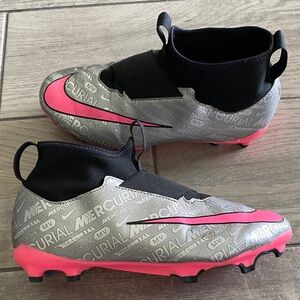 Nike Mercurial Superfly 9 Academy 'Metallic Silver Shock Pink'